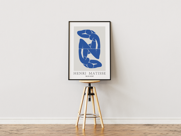Blue Nude Duo Matisse plakat med to blå figurer i papercut-stil – moderne kunst af Henri Matisse.